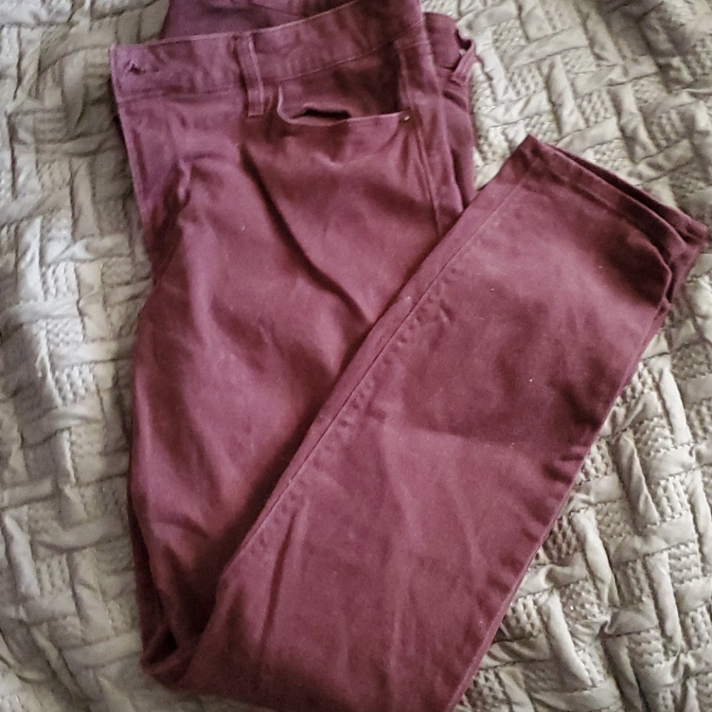 Old Navy Rockstar Plum pants 14🍠